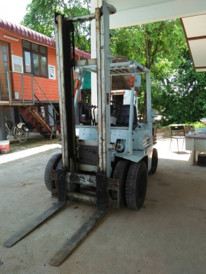 ขายรถยก TOYOTA 2.5t รุ่น FG25-3เสายกได้สูง4.50 เสา2ท่อน/ล้อยางตันเชือเพลิง ก๊าช LPGสภาพเก่านอกนำเข้า ขายรถยก TOYOTA 2.5t รุ่น FG25-3เสายกได้สูง4.50 เสา2ท่อน/ล้อยางตันเชือเพลิง ก๊าช LPGสภาพเก่านอกนำเข้า