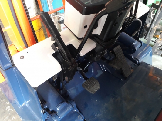 ขายด่วนรถฟอร์คลิฟท์ TOYOTA 5FD25 เครื่องยนต์ดีเซล เสายกสูง 5 เมตร เครื่องยนต์เกียร์แน่นๆ/ไฮดรอลิคยกแรงๆ