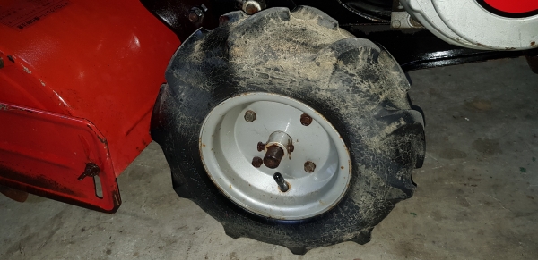 รถพรวรดิน ปรับสภาพแล้วพร้อมใช้งาน