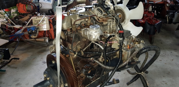 24 แรง อิเซกิ 3 สูบ 24 แรง อิเซกิ 3 สูบ