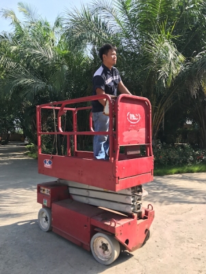 ขายรถกระเช้า AICHI ไฟฟ้า สูง6เมตร สวยเดิมจากญี่ปุ่นยังไม่เคยใช้ในไทย 75,000เท่านั้น