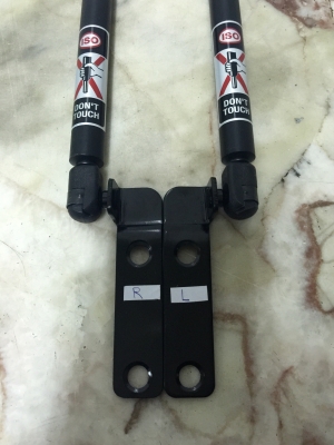 ขายโช๊คค้ำฝากระโปรงหน้ารถ TOYOTA รุ่น INNOVA ปี12