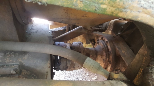 ขายตามสภาพ ไม่มีบุ้งกี๋ รถตัก CAT 980B ซื้อเก่านอกมา เครื่องเปลี่ยนฝาสูบใหม่ เกียร์ดี ยางเต็ม อุปกรณ์หม้อน้ำฝาครอบเครื่องมีครบ เอกสารใบซื้อขาย