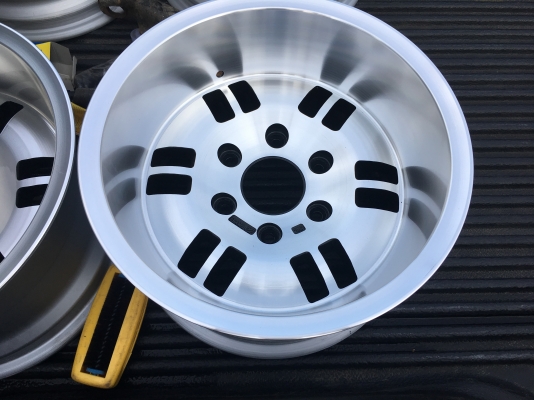 ????????ล้อENKEI ขอบ15 6รูกว้าง8.5 ET-20 ทำสีมาใหม่ ล้อหนาๆ ไม่คดไม่ดุ้ง ดูล้อได้ที่บุรีรัมย์ครับ ☎️0850005579 ????????ส่งได้ทั่วไทย