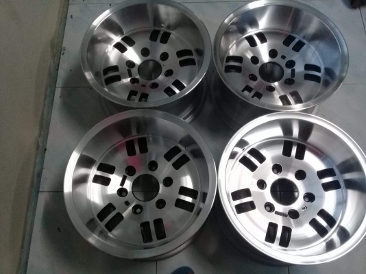 ????????ล้อENKEI ขอบ15 6รูกว้าง8.5 ET-20 ทำสีมาใหม่ ล้อหนาๆ ไม่คดไม่ดุ้ง ดูล้อได้ที่บุรีรัมย์ครับ ☎️0850005579 ????????ส่งได้ทั่วไทย