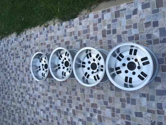 ????????ล้อENKEI ขอบ15 6รูกว้าง8.5 ET-20 ทำสีมาใหม่ ล้อหนาๆ ไม่คดไม่ดุ้ง ดูล้อได้ที่บุรีรัมย์ครับ ☎️0850005579 ????????ส่งได้ทั่วไทย