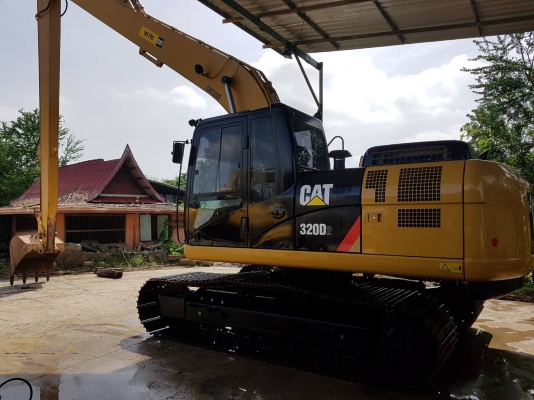 ขายด่วน!! Cat  320D2 (บูมยาว) 3200ชม. สภาพสวยค่ะ