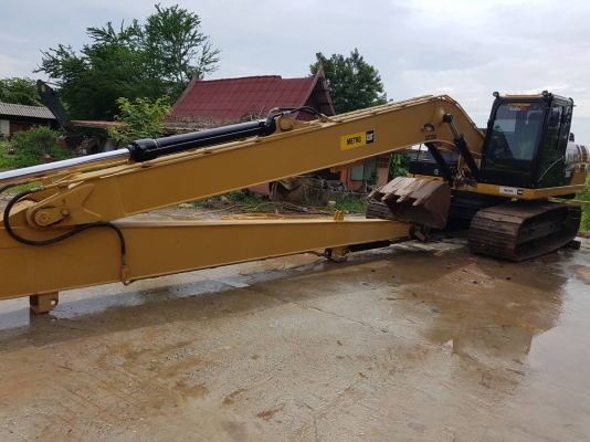 ขายด่วน!! Cat  320D2 (บูมยาว) 3200ชม. สภาพสวยค่ะ