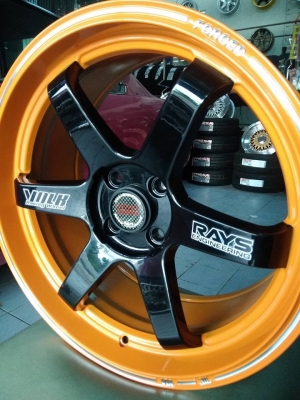 แม็กใหม่ลายทีอี37 ขอบ 17 ใส่เก๋ง 4 รู 100 ราคา 8900 บาท