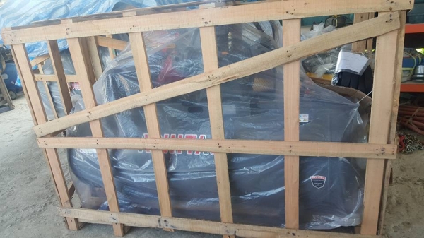 (10บาร์*ไฟบ้าน220V.)สินค้าใหม่เข้าเพิ่มเติม ขายถูกด่วนๆ*เครื่องปั๊มลมASHITAขนาด300 ลิตร,3สูบ,4HPแรง(สามารถใช้กับไฟบ้านได้) ยังไม่เคยใช้งาน