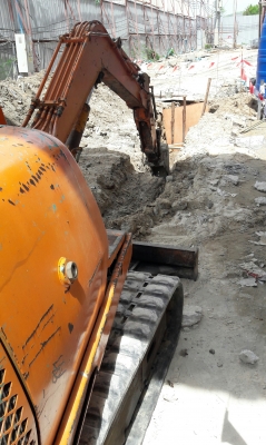 ขายแบ๊คโฮเล็ก ตามสภาพ