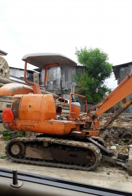 ขายแบ๊คโฮเล็ก ตามสภาพ