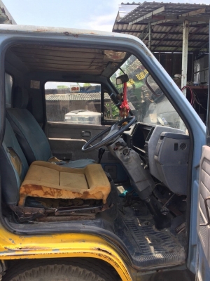 ขาย 6ล้อ ดั้ม isuzu 88 แรง เกียร์สั้น ขาย 6ล้อ ดั้ม isuzu 88 แรง เกียร์สั้น