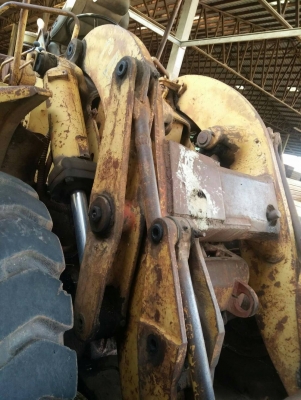 ขายด่วน รถตักซุง Cat950 ระบบเต็ม เครืองดี ปั้มดี ใช้งานคล่องตัว ขาย 270000 บาท