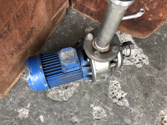 ขายปั้มน้ำหัวสแตนเลส Ebara 5.5HP. 380V made in Italy ขนาดเข้า 2.5นิ้ว ออก 2นิ้ว สภาพสวยเดิมๆ หมุนนิ่ม พร้อมใช้งาน