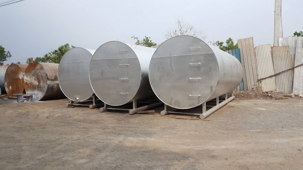 ถังน้ำมันหรือถังน้ำขนาด 20000 ลิตรสภาพพร้อมใช้