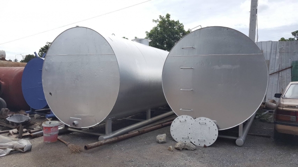 ถังน้ำมันหรือถังน้ำขนาด 20000 ลิตรสภาพพร้อมใช้