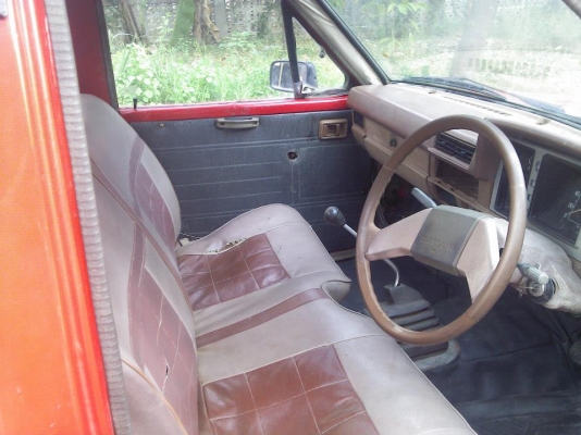 Datsun 720 ภาษีเต็ม พร้อมโอน พร้อมลุย ขับกลับได้เลย