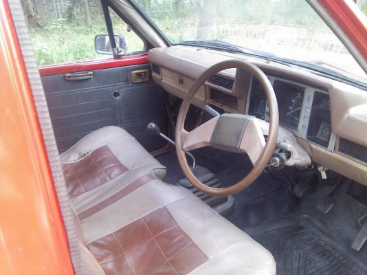 Datsun 720 ภาษีเต็ม พร้อมโอน พร้อมลุย ขับกลับได้เลย