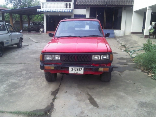 Datsun 720 ภาษีเต็ม พร้อมโอน พร้อมลุย ขับกลับได้เลย