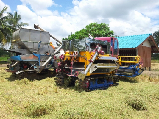 อะไหล่รถเกี่ยวข้าว i-combine (ไอคอมไบน์ รถเกี่ยวที่แตกต่าง)