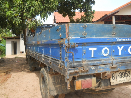 ขาย 6 ล้อ TOYOTA (BU87)115 แรง 2 ใบปัด รถบ้านแท้ๆ เครื่องแรง ดี คัซซีดีมาก สวย ไม่ผุ ไม่บวม พร้อมใช้งาน พร้อมโอน