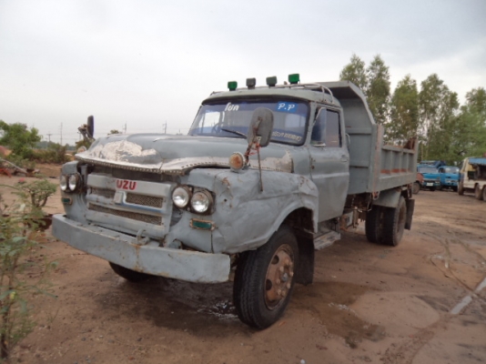 ขายรถอีซูซุ6ล้อหัวยาวดั้ม สภาพดีพร้อมใช้งานคับ