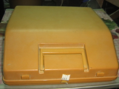 ขายพิมพ์ดีดเก่า มีกล่องสภาพสวย