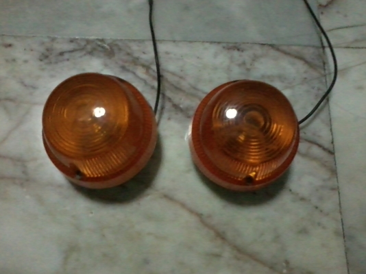 ขายไฟเลี้ยวหน้าc70 มือสอง