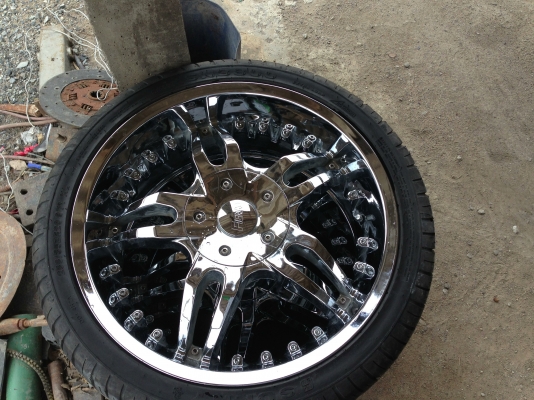 แม็ก 20 นิ่ว สวย ยางใหม่