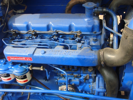 ขายรถไถ Ford 68 พร้อมใช้งาน มีใบมีดและพาน 7 สวย ๆ ,มีทะเบียน