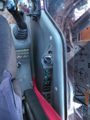 VOLVO รถแบคโฮพร้อมใช้ ช่วงล่างดี เอวดี ไฟฟ้าครบ VOLVO รถแบคโฮพร้อมใช้ ช่วงล่างดี เอวดี ไฟฟ้าครบ