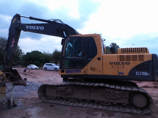 VOLVO รถแบคโฮพร้อมใช้ ช่วงล่างดี เอวดี ไฟฟ้าครบ VOLVO รถแบคโฮพร้อมใช้ ช่วงล่างดี เอวดี ไฟฟ้าครบ