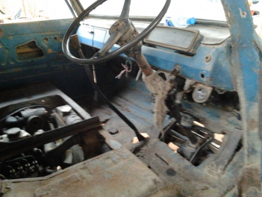 ***ขายแล้วครับขอบคุณ Truck2hand ขาย 4ล้อ NISSAN นิสสันคาร์บอน เครื่องSD22 วางใหม่ (ลงเล่ม)แห้งๆ แน่นๆ สตาร์ทง่าย ช่วงล่างดีคัสซีสวย กระบะไม้คอกไม้ สวยไม่ผุไม่หักพื้นดี หัวไม่สวยมีผุ มีลอก ยางดี4เส้น เครื่องติดวิ่งได้ ขายตามสภาพ พร้อมใช้ พร้อมลุยงาน ราคาต่