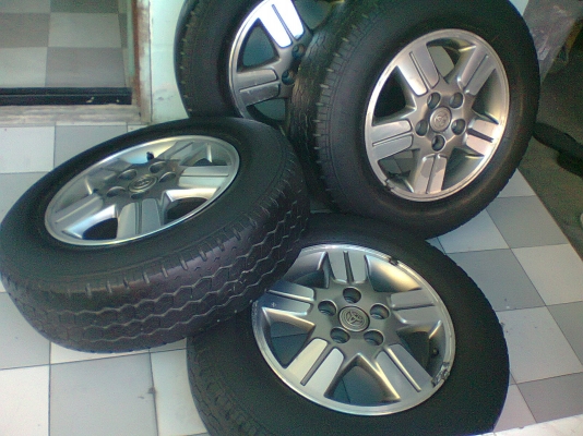 ขายล้อแม็กเดิมๆVIGOพร้อมยาง4วง