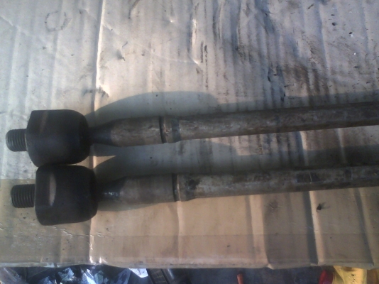 ลูกหมากแร็ก Mazda Protege