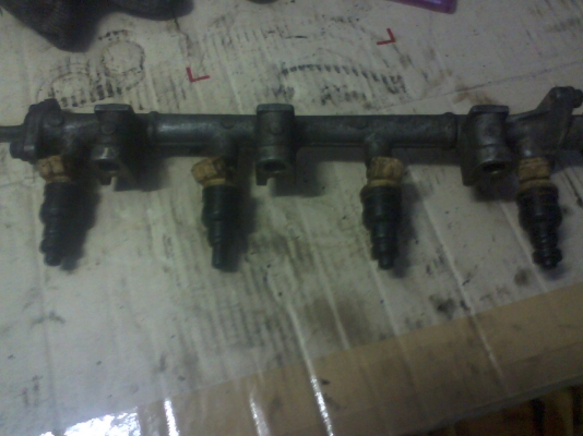 หัวฉีดพร้อมราง Mitsubishi 4g 63