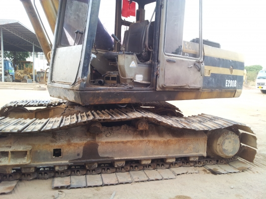 แพ็คคู่มาแล้วครับCAT =E 200 B ขายตามสภาพถูกๆๆๆอยากขาย แพ็คคู่มาแล้วครับCAT =E 200 B ขายตามสภาพถูกๆๆๆอยากขาย