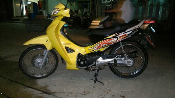 wave125 R เดิมๆสีสวย 16500 บาท