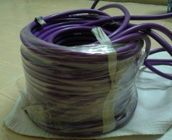 ท่อยางซิลิโคลน สีม่วง เกือบเต็มม้วนใหญ่ถูก