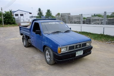 ขาย นิสสัน ดั้ม รถสวยพร้อมใช้ เอกสานพร้อมโฮน ประกันวิริยะ