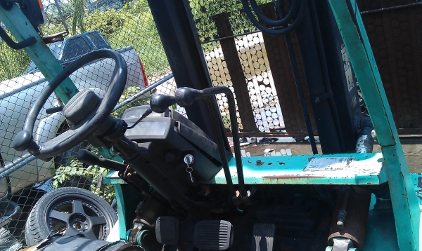 ขายรถฟอร์คลิฟต์3ตันติดแก๊สพร้อมใช้งาน