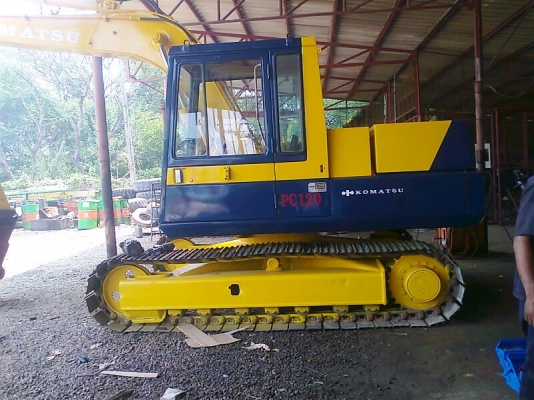 ขายด่วน..รถขุด KOMATSU PC120-3 S/N 21983 รถสวยพร้อมใช้สุดขีด มีลายหัวแย๊ก และหัวแย๊ก NPK อย่างดี แถมฟรีไว้ให้ใช้.