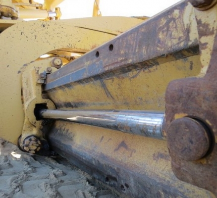 รถเกรด CATERPILLAR  140H รถนอกนำเข้า จากอเมริกาสภาพดีมากครับ ถึงไทยแล้วครับติดต่อ มานะ  085-9049669