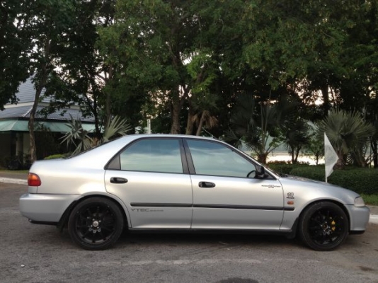 ขาย HONDA CIVIC 4D 1500 CC. AUTO แม็ก CE 28 ขอบ 17
