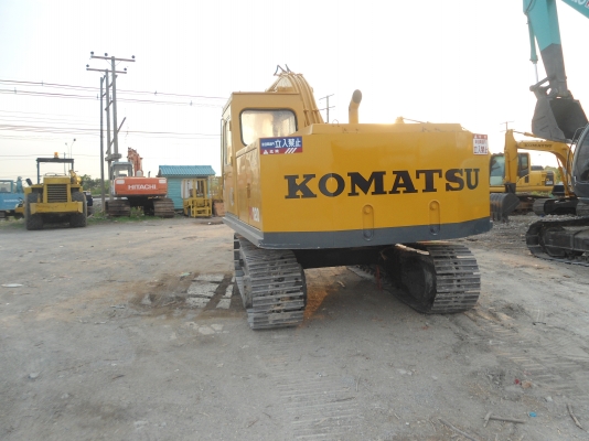 ขายรถแมคโครPC100 สภาพพร้อมใช้ สนใจติดต่อ บอย 085-156-2314