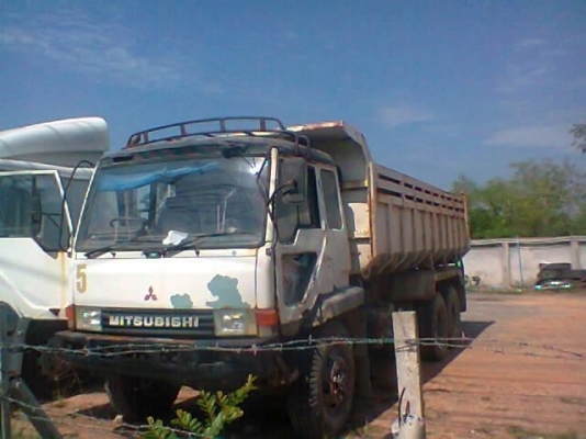 รถมิตซู 10 ล้อดั๊ม FN 527M - TD  195 แรงม้า  ( มีขาย 2 คัน )  สนใจติดต่อ 081 - 6079515