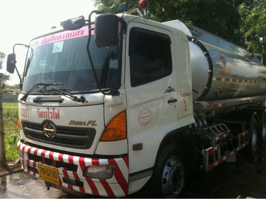 รถ 10 ล้อ บรรทุกน้ำมัน HINO MEGA FL 1J 220 แรงม้า