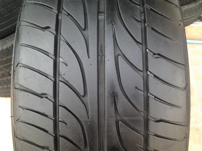 ขายยาง225/55/16 ปี 0611 DUNLOP SP LM703 1 ชุด  ราคา :  3,000.00  บาท