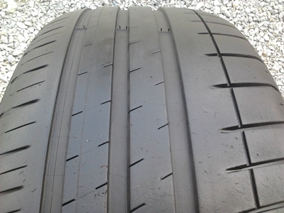 ขายยาง225/55/16 ปี 4510 MICHERLINE Pilot Sport 3 1 ชุด  ราคา :  2,400.00  บาท